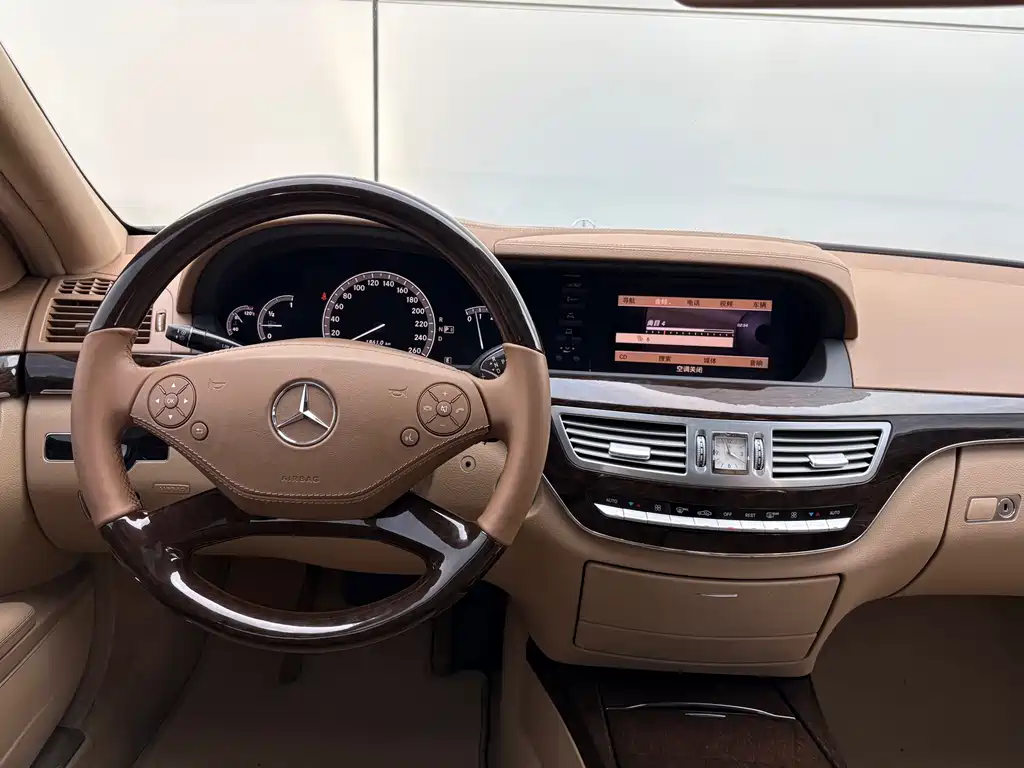 Mercedes-Benz S-Class 2010 S 300 L Luxury