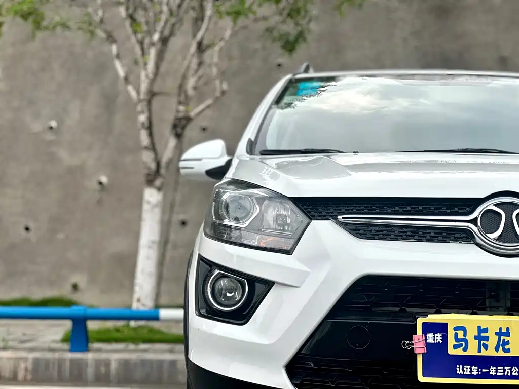 Senova X25 2015 1.5L Manual Elite
