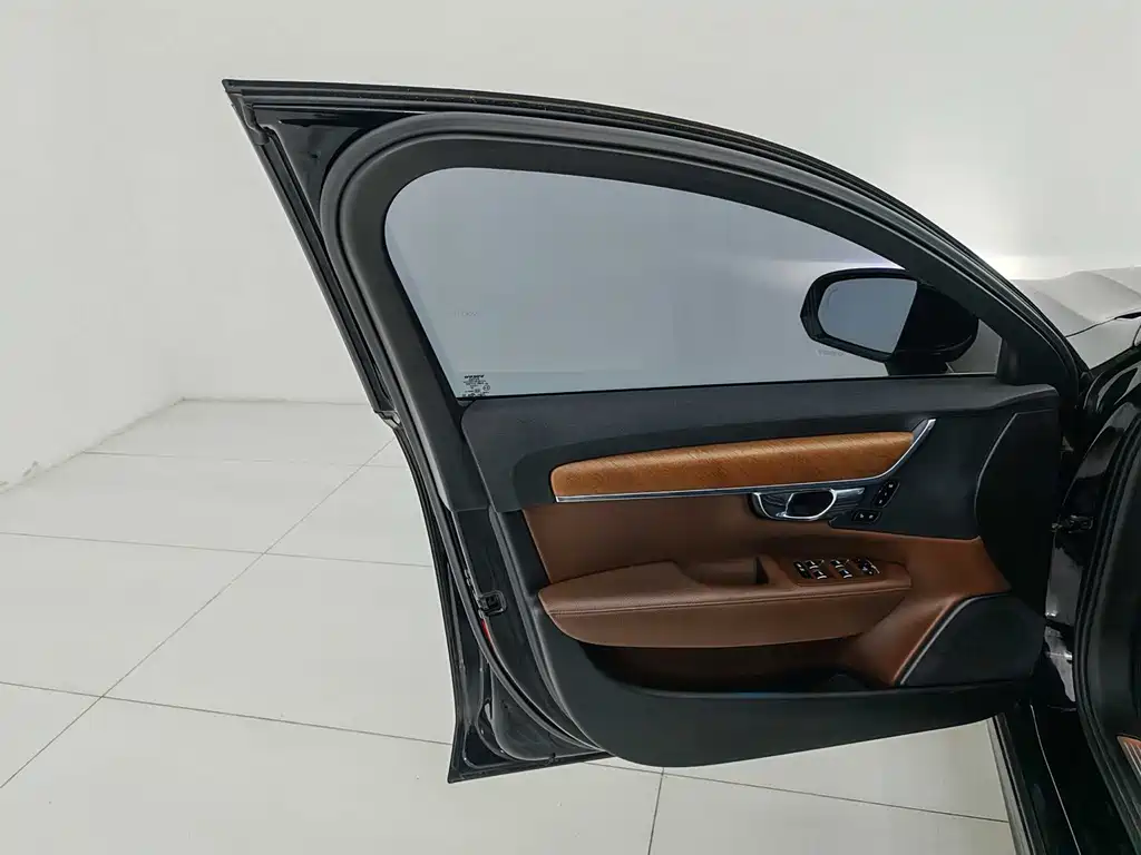 Volvo S90 2021 B5