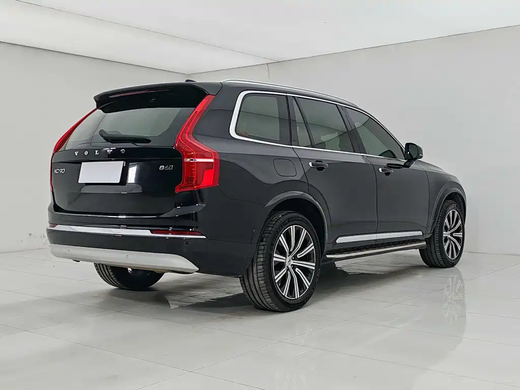 Volvo XC90 2022 B5 Momentum 7-Seater