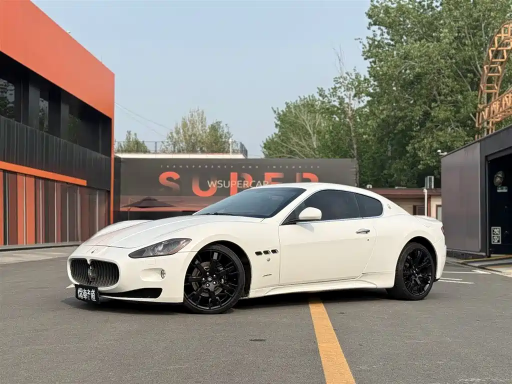 Maserati GranTurismo 2007 4.2L Standard