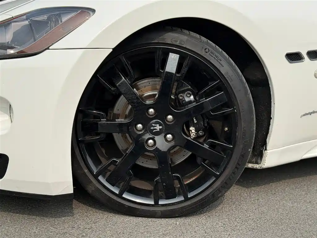 Maserati GranTurismo 2007 4.2L Standard