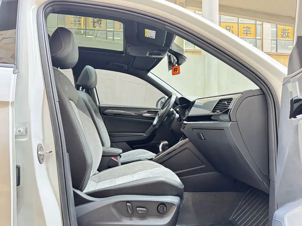 Volkswagen Tayron 2021 380TSI AWD R-Line Connected Edition