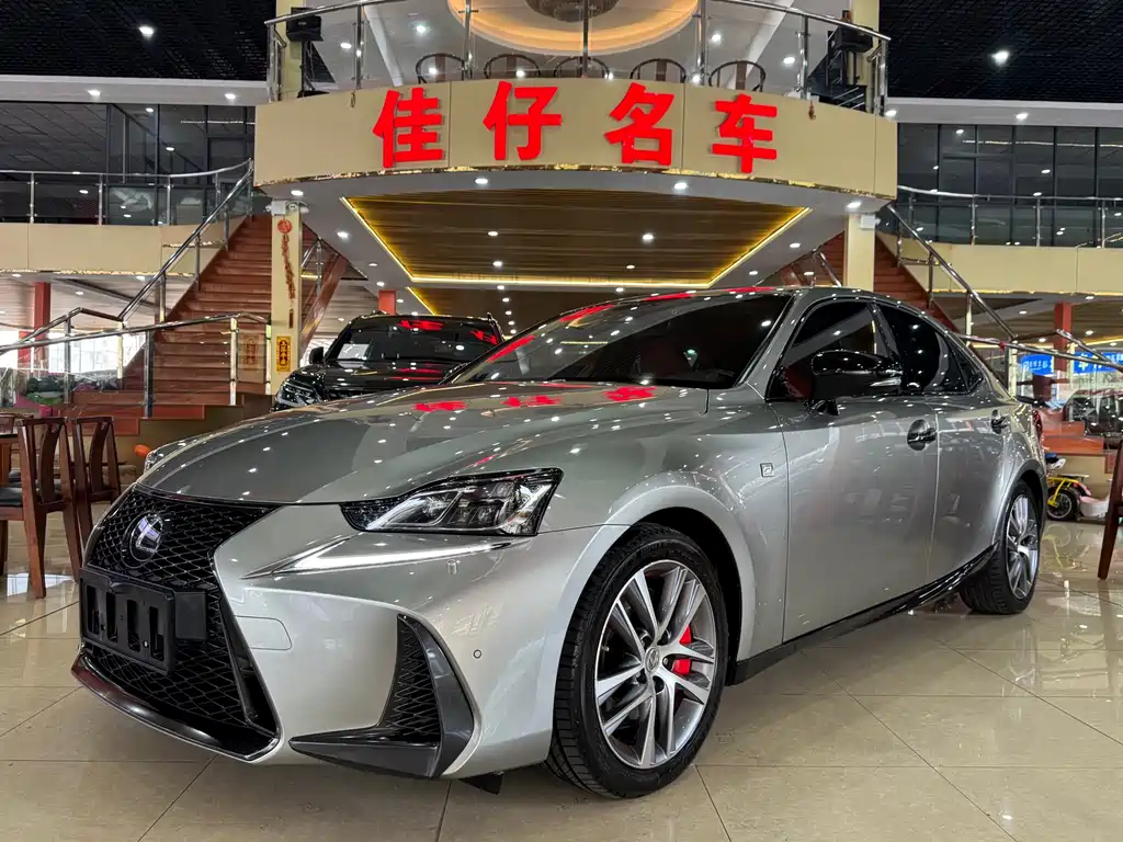 Lexus IS 2017 300 F SPORT