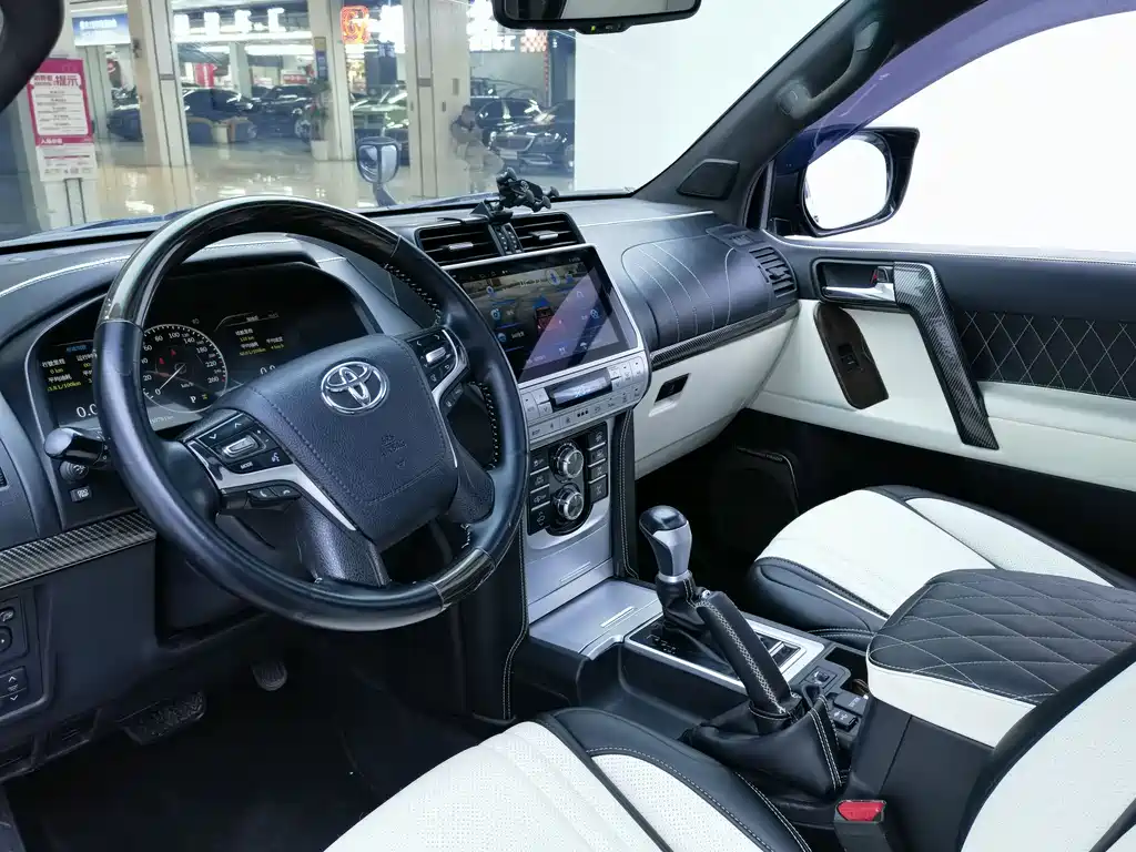 Prado 2010 4.0L Automatic VX