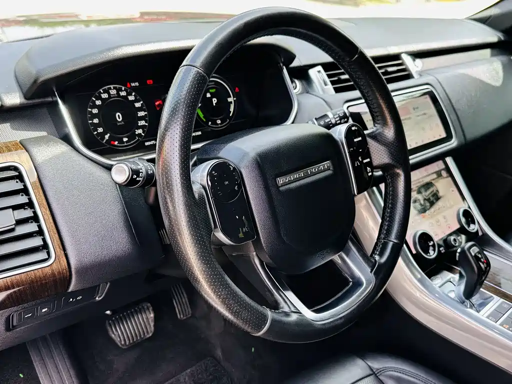 Range Rover Sport P400e 2018