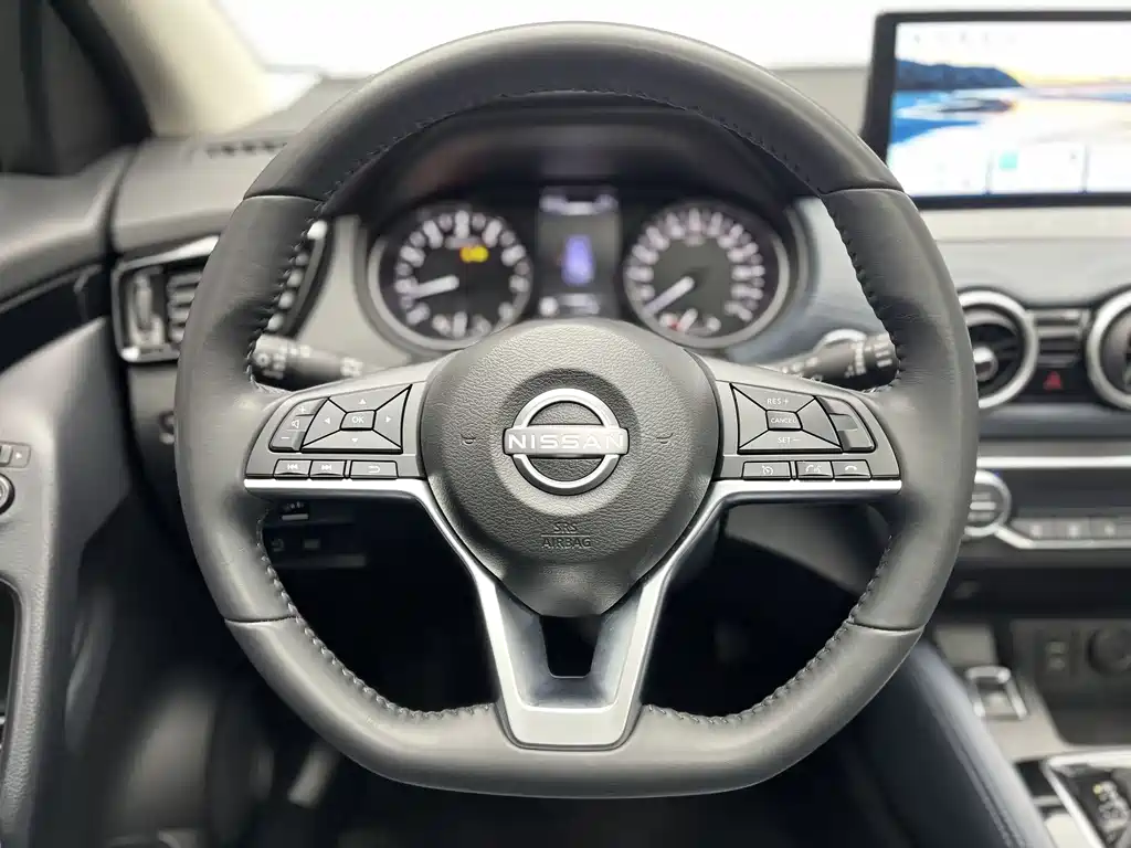 Nissan Qashqai 2025 Honor 2.0L CVT XV+ Leading Edition