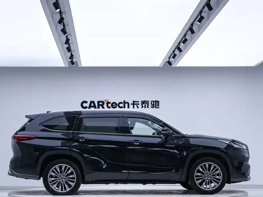 Toyota Highlander 2022 Hybrid 2.5L AWD Supreme Edition 7-Seater