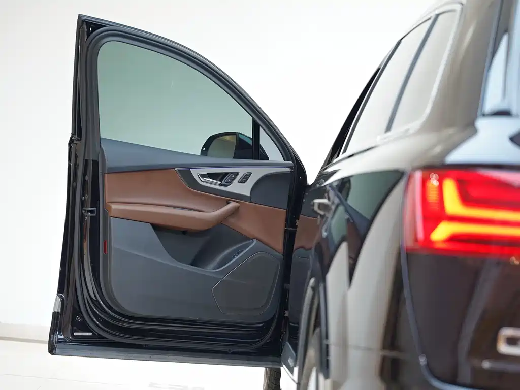 Audi Q7 2019 55 TFSI Technology Edition