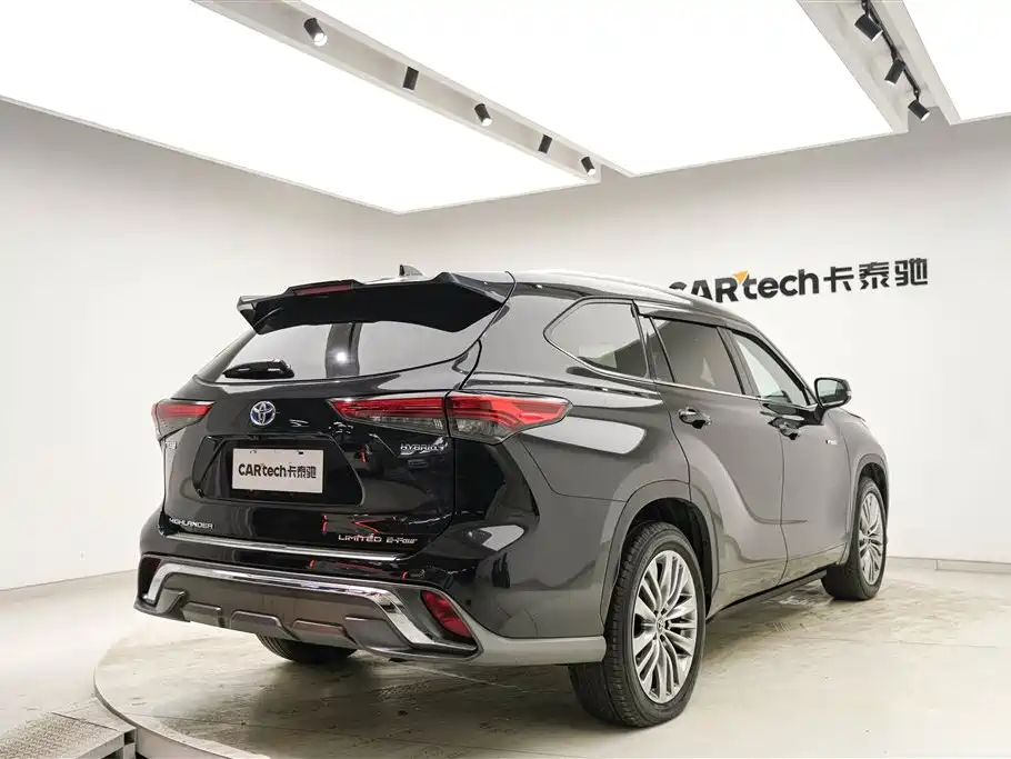 Toyota Highlander 2022 Hybrid 2.5L AWD Supreme Edition 7-Seater