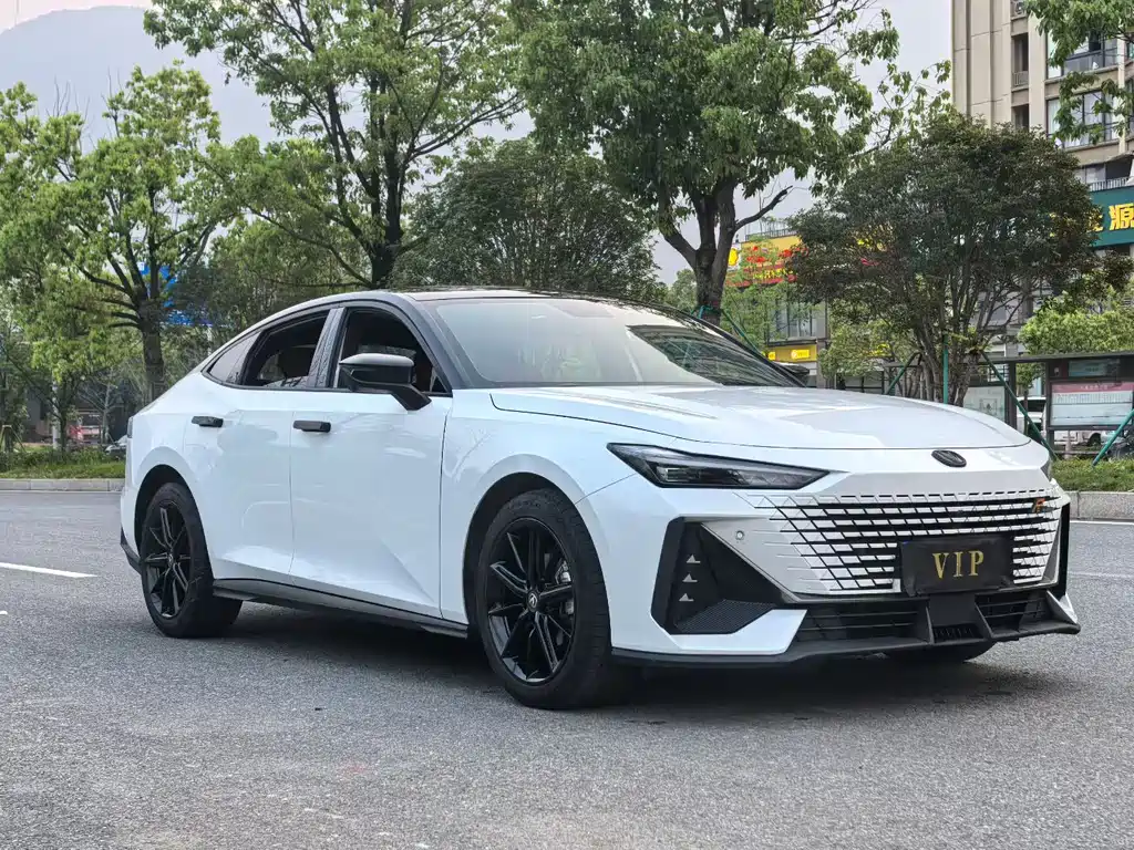 Changan UNI-V 2023 1.5T Premium Edition