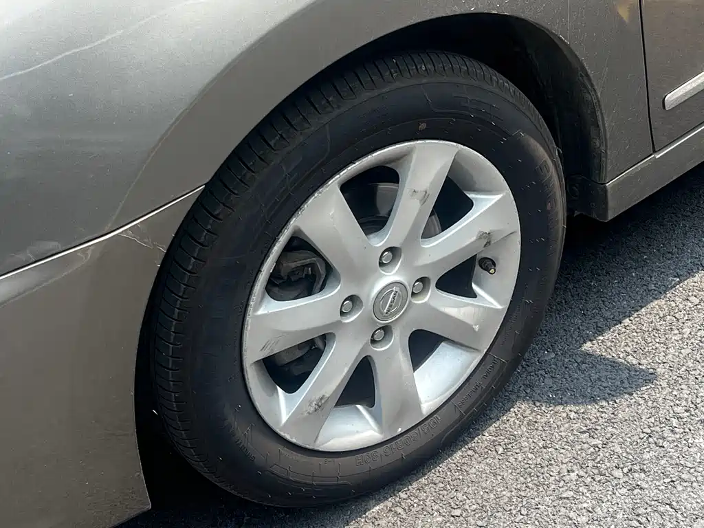 Nissan Sylphy 2009 1.6XL Automatic Luxury Sunroof Edition