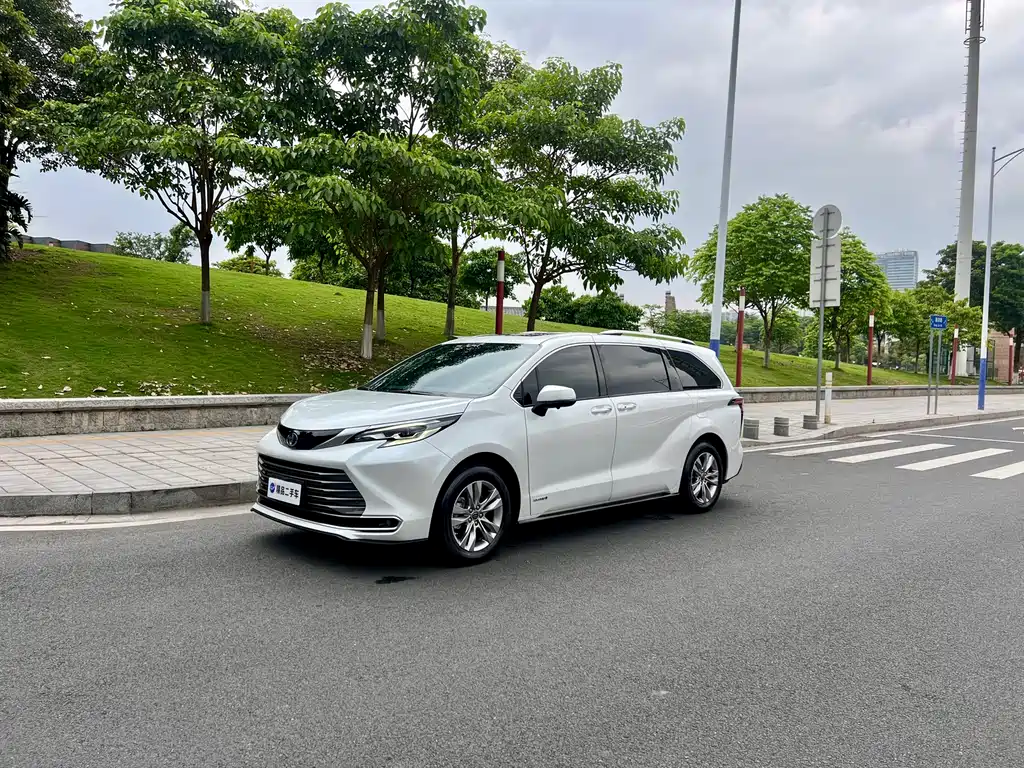 Sienna 2021 2.5L Hybrid Supreme Edition