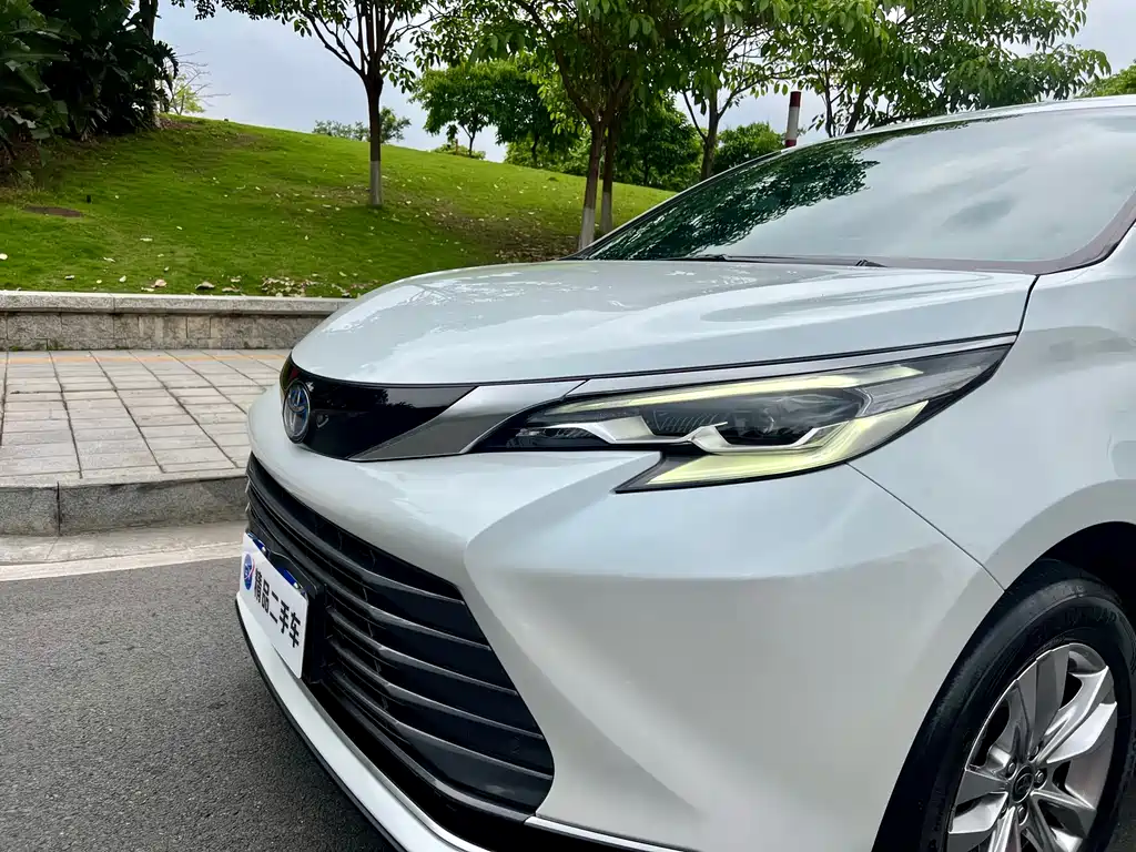 Sienna 2021 2.5L Hybrid Supreme Edition