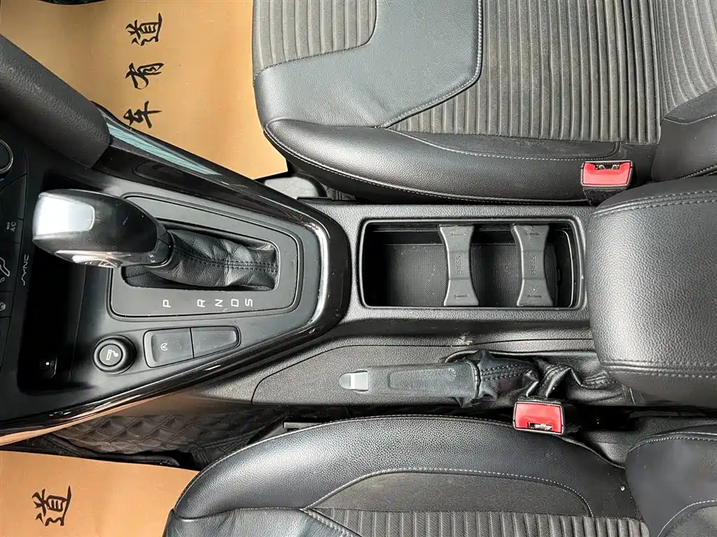 Ford Focus 2015 Hatchback EcoBoost 180 Automatic Elite
