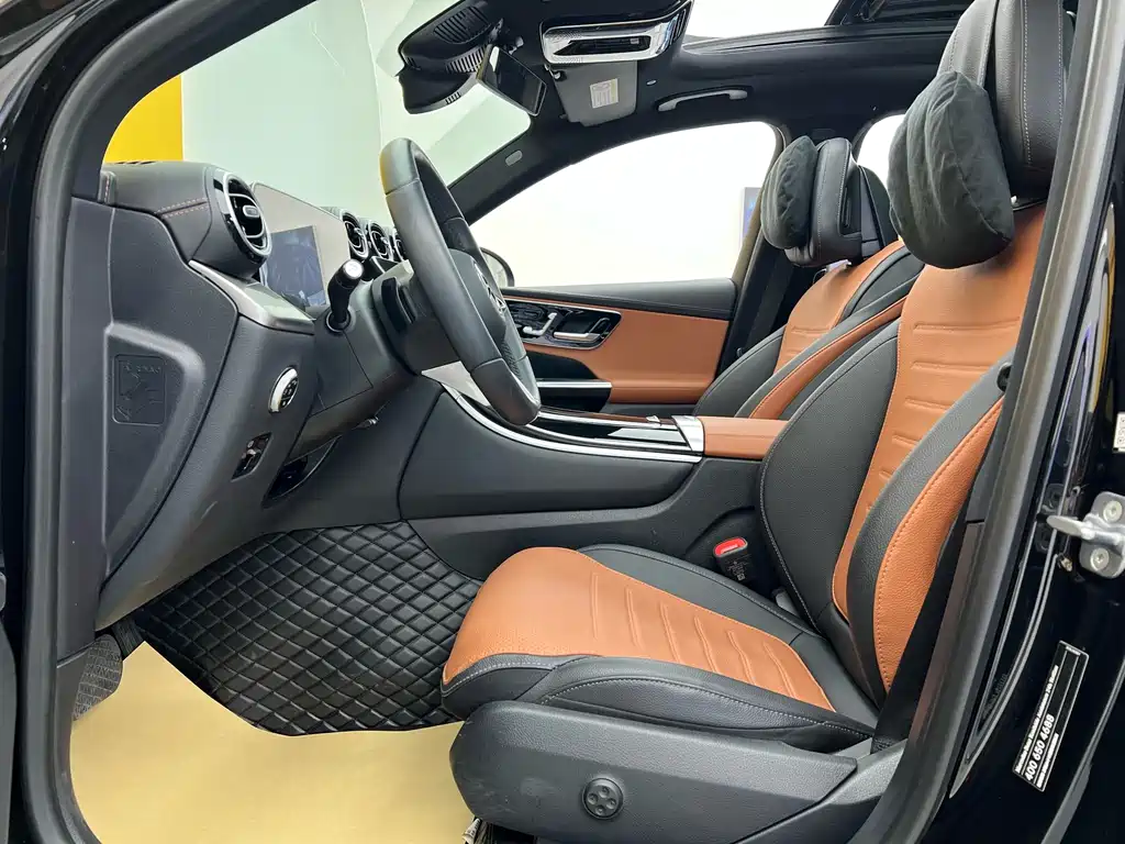 Mercedes-Benz GLC 260 L 4MATIC Dynamic 7-Seater 2023 Facelift
