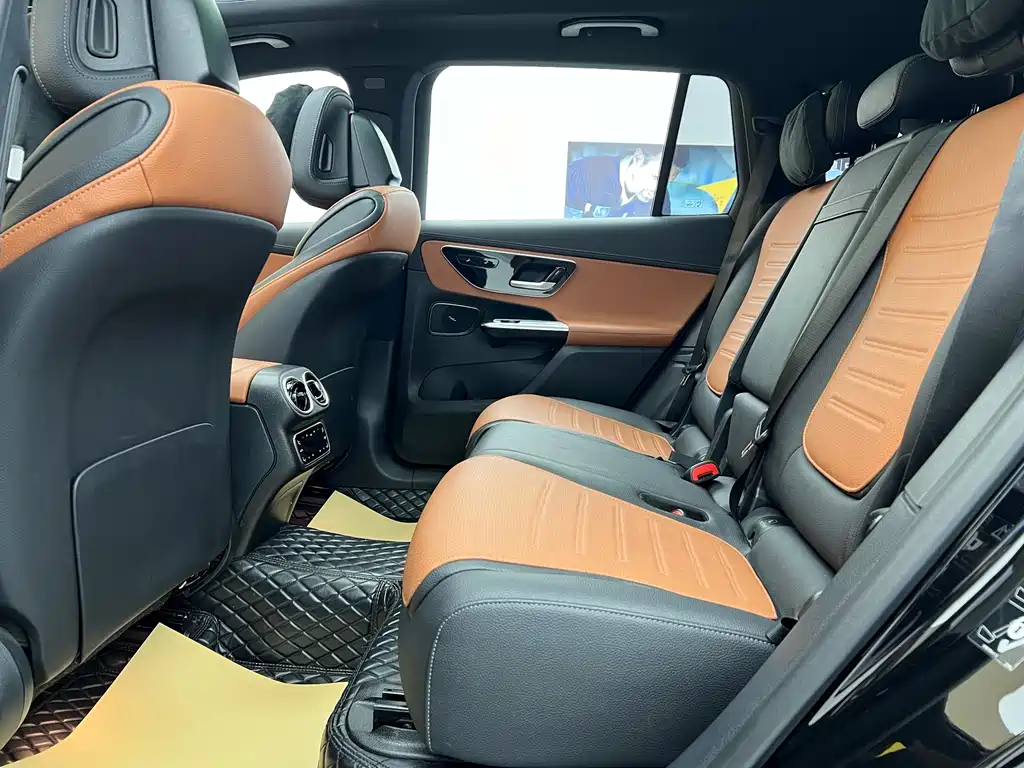 Mercedes-Benz GLC 260 L 4MATIC Dynamic 7-Seater 2023 Facelift