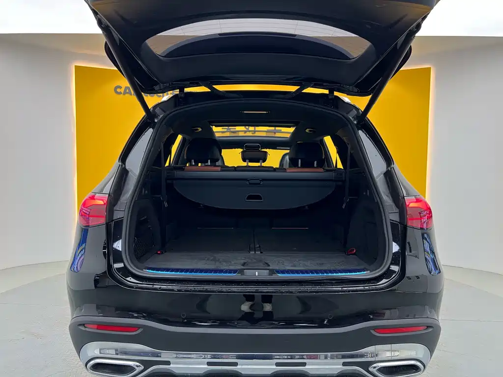 Mercedes-Benz GLC 260 L 4MATIC Dynamic 7-Seater 2023 Facelift