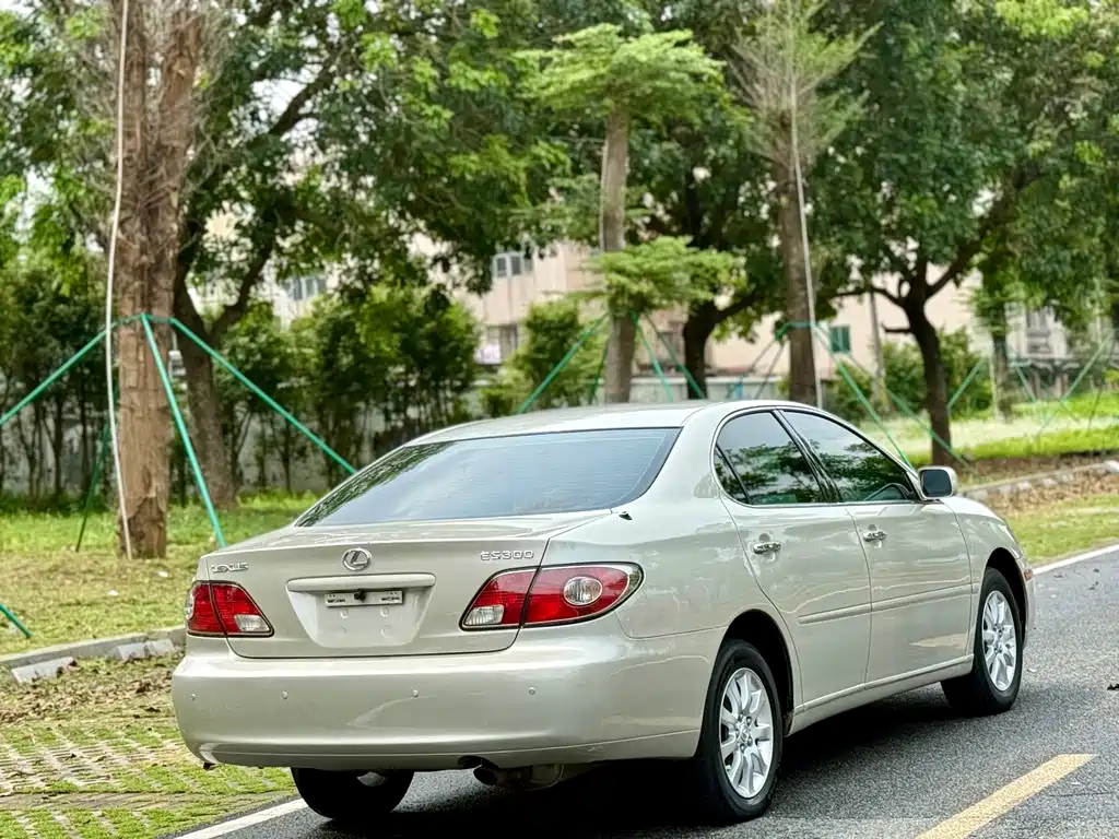 Lexus ES 2004 300