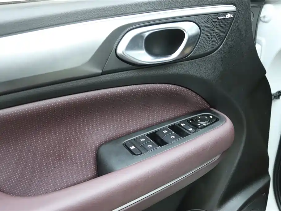 GAC Trumpchi M6 2023 PRO 270T DCT Luxury Edition