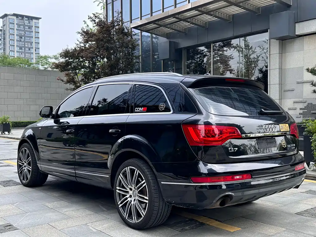Audi Q7 2011 3.0 TFSI Entry (200kW)