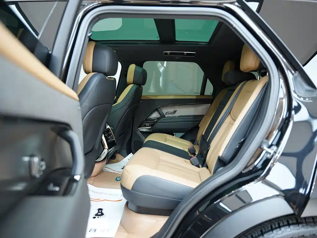 Range Rover Sport 2024 400PS Dynamic SE