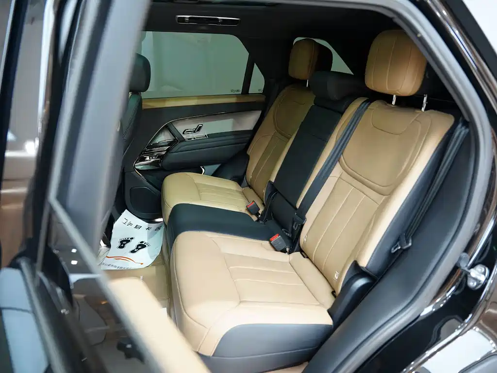 Range Rover Sport 2024 400PS Dynamic SE