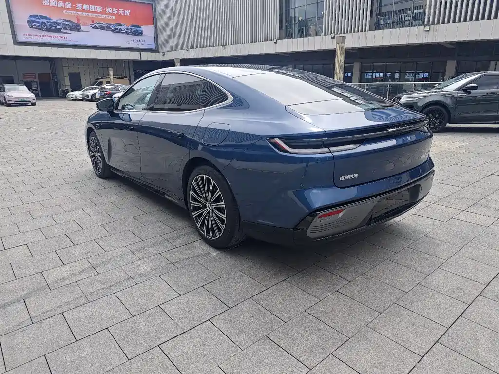 Geely Galaxy Xingyao 8 2025 130km EM-P Starship Edition