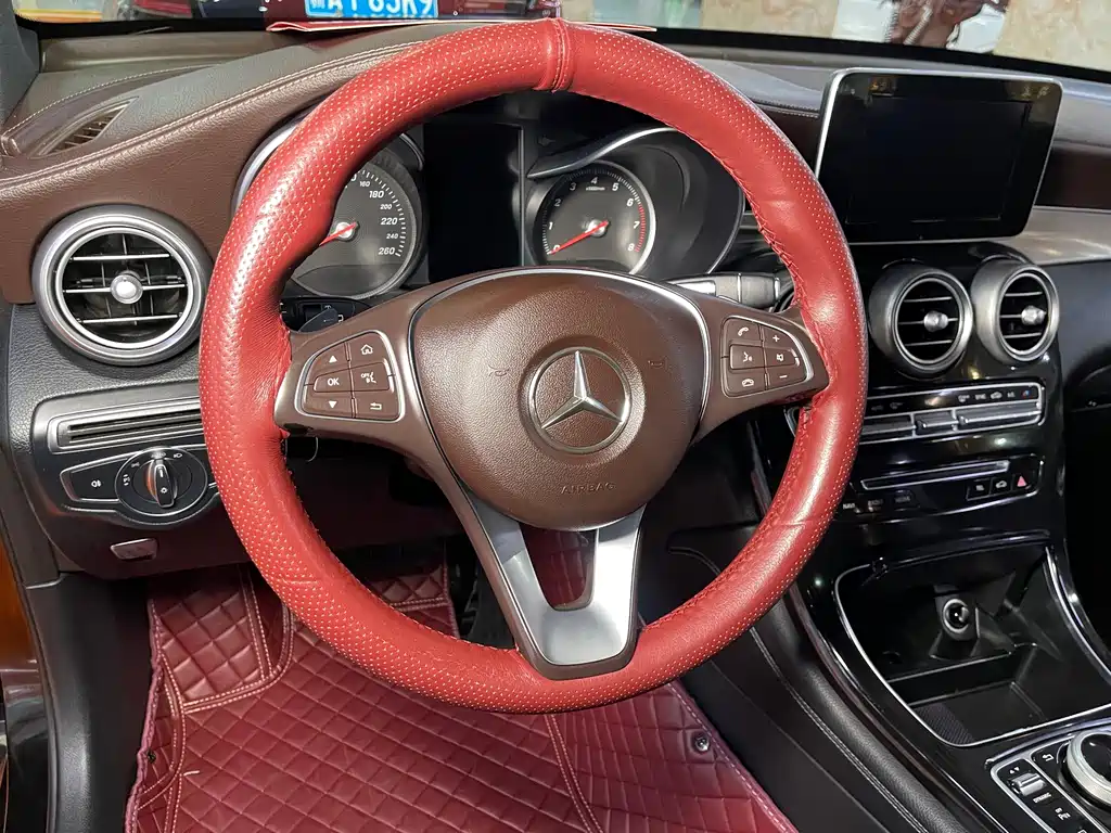 Mercedes-Benz GLC 2018 GLC 200 4MATIC
