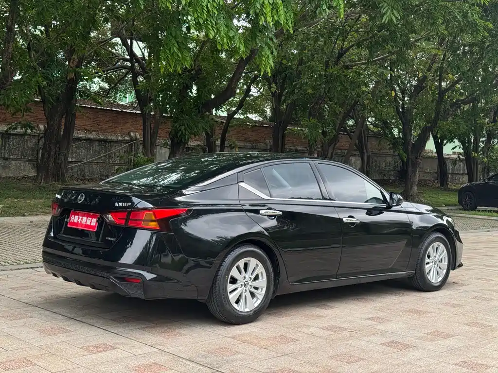 Nissan Altima 2021 2.0L XE Fashion Edition