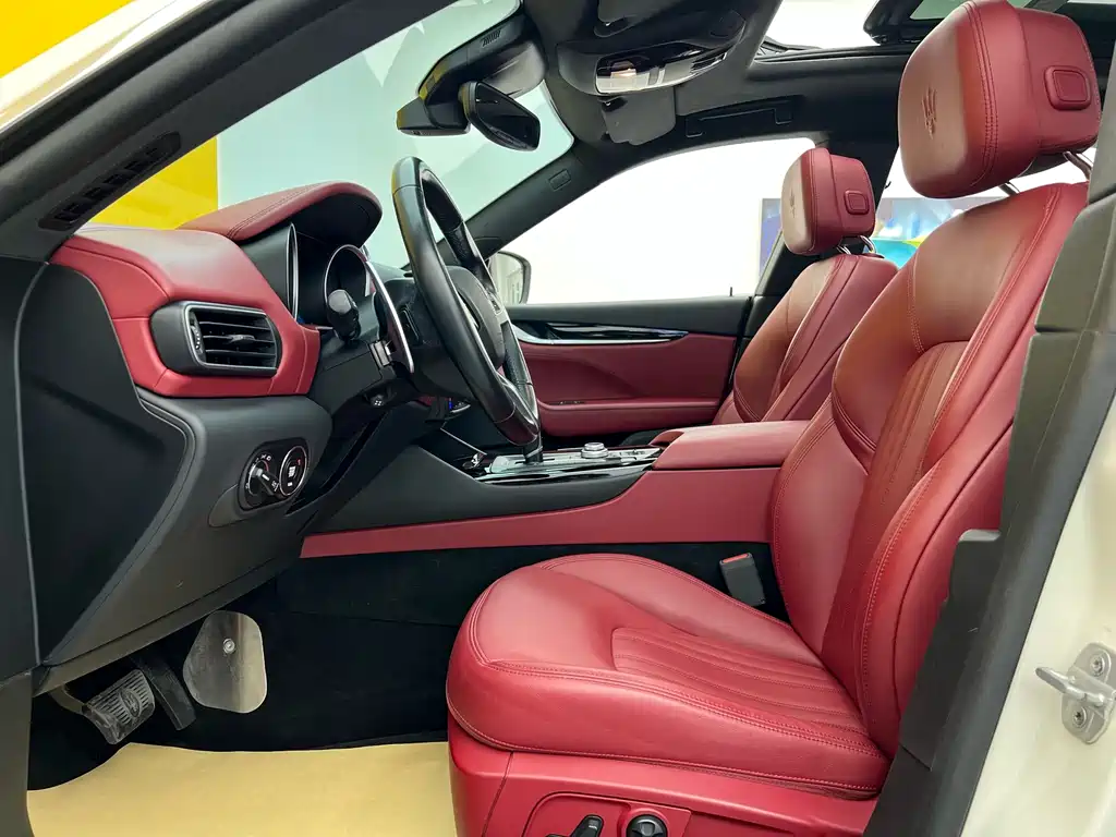 Maserati Levante 2018 3.0T Standard Edition