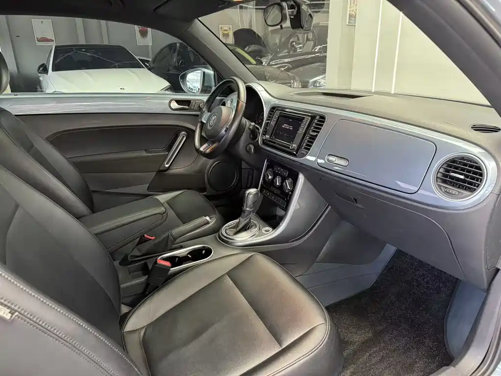 Volkswagen Beetle 2018 180TSI Shang Le