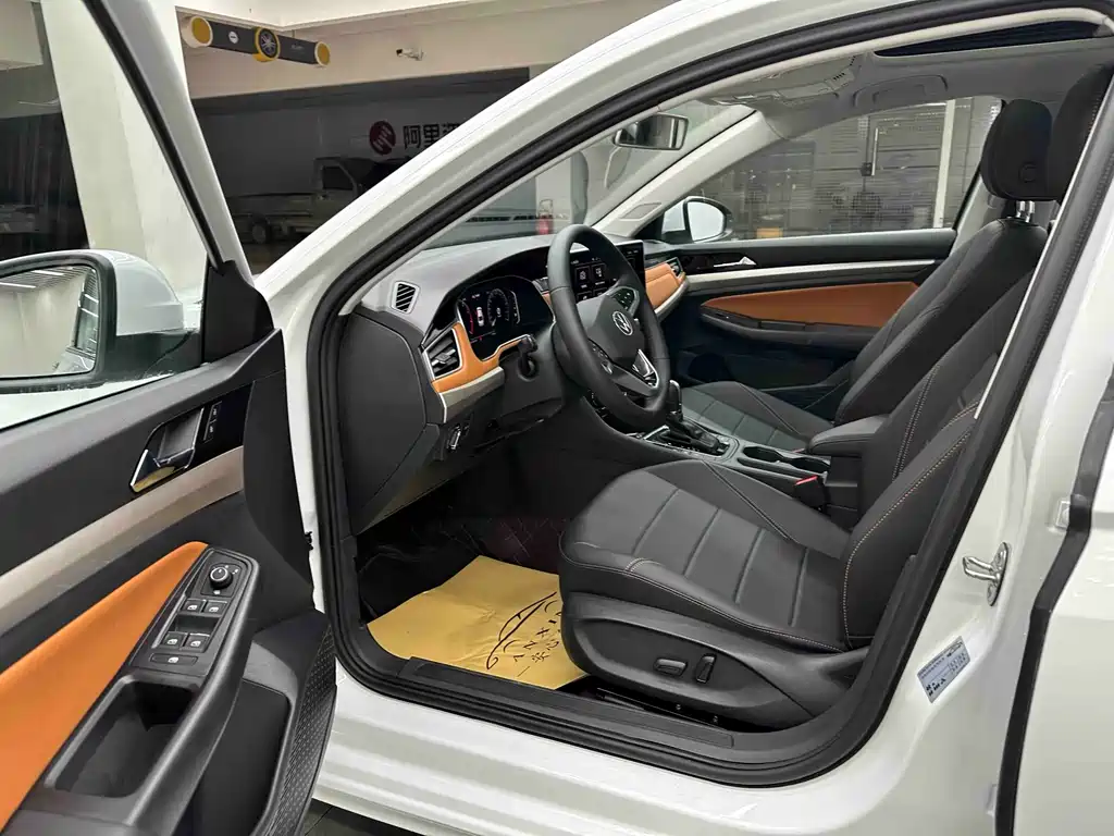 Bora 2023 200TSI DSG Yuexing PRO Edition