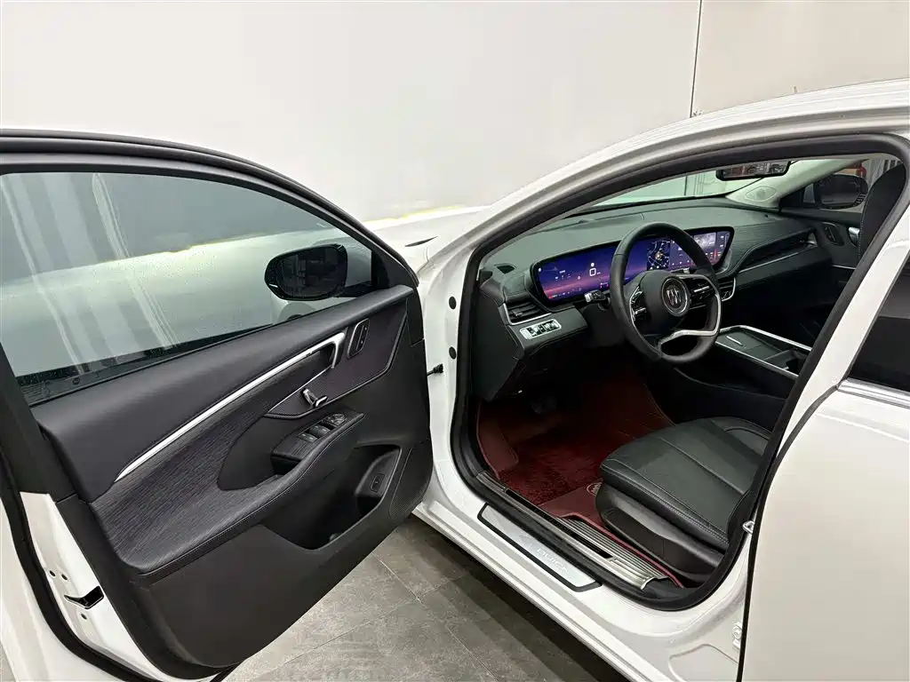 Buick LaCrosse 2023 28T Yuezun Edition