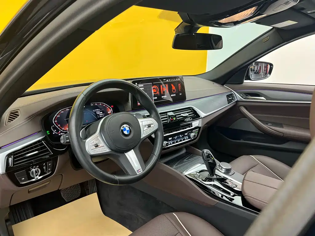 BMW 5 Series 2023 Facelift 530Li Leading Edition M Sport Package