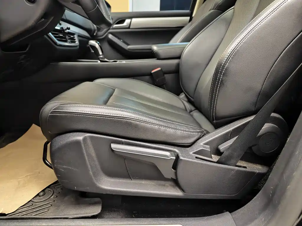 BYD Tang 2019 2.0T Automatic Intelligent Connected Zunyue Edition 7-Seater China VI