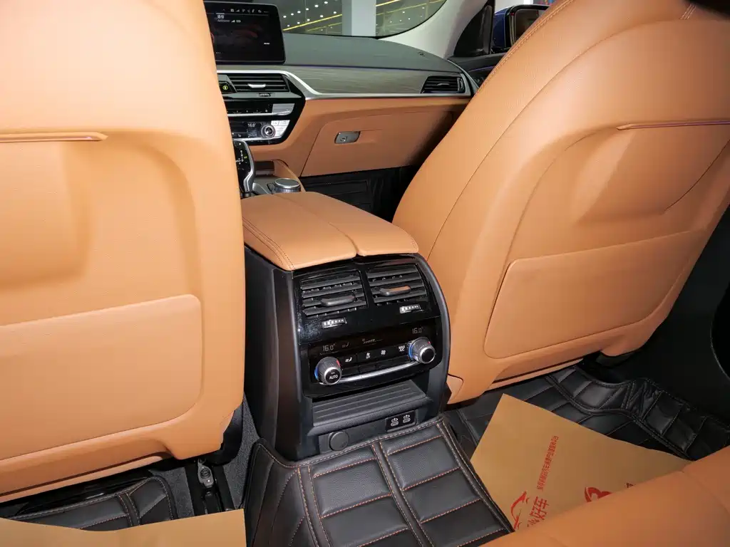 BMW 6 Series GT 2021 630i Luxury Design Package