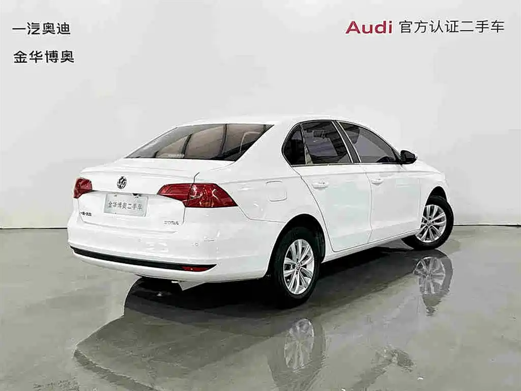 Volkswagen Bora 2018 1.5L Manual Fashion