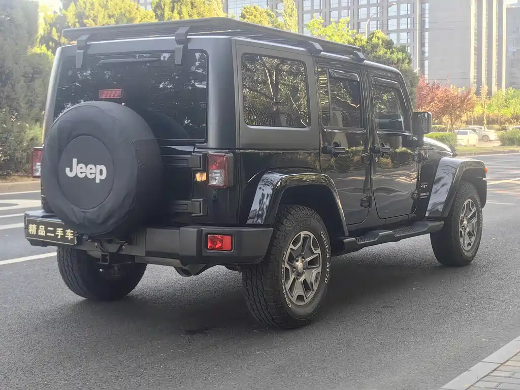 Jeep Wrangler 2017 3.0L Sahara 4-Door Comfort Edition