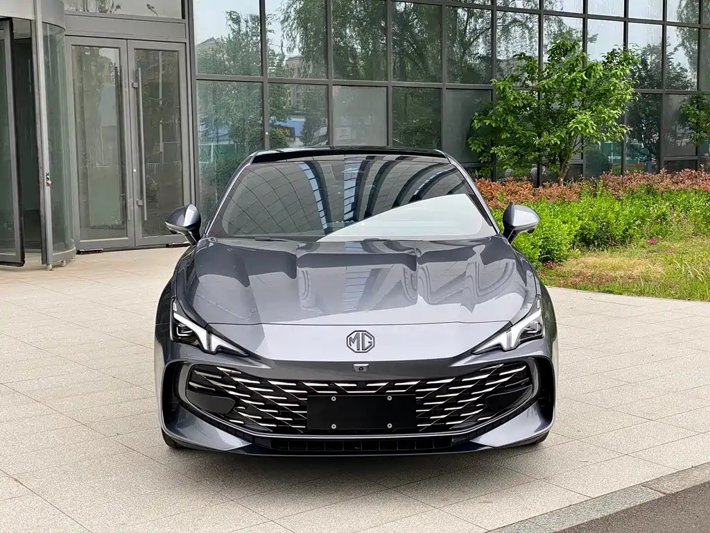 MG7 2023 2.0T Automatic Trophy+ Edition