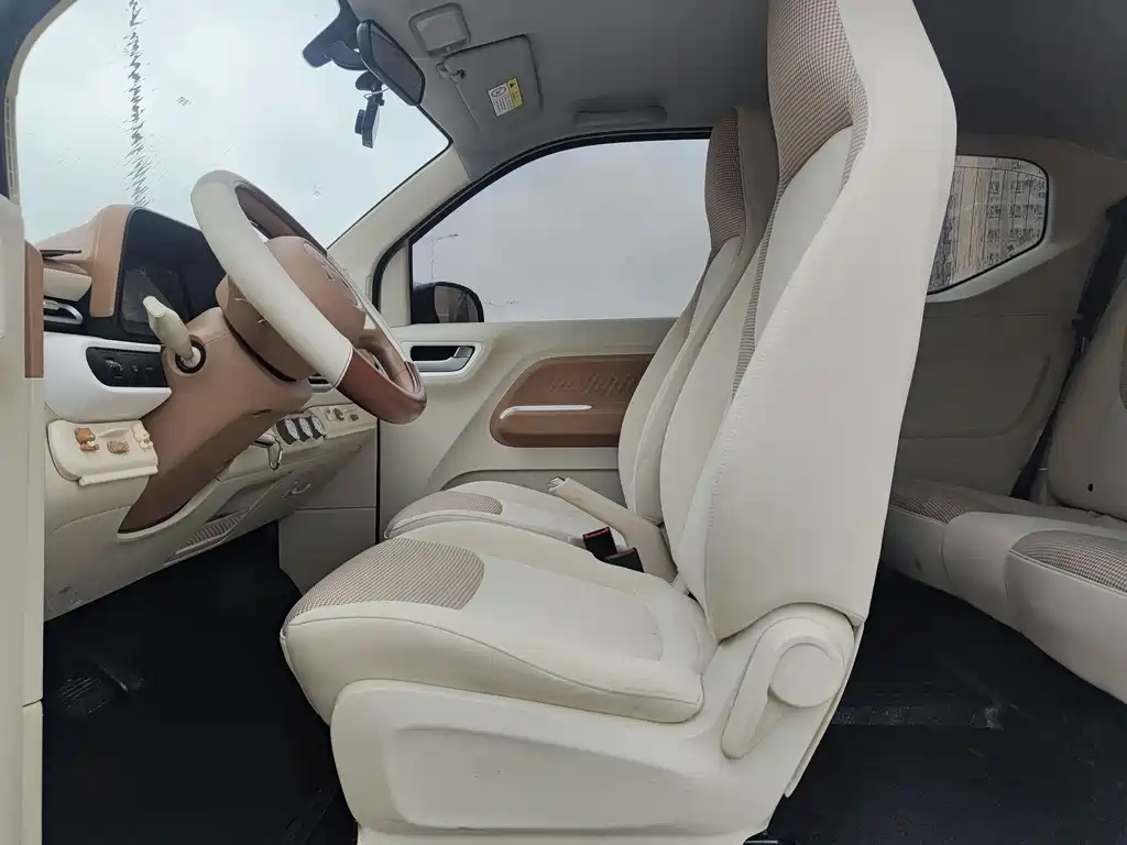 Hongguang MINIEV 2024 Third Generation 215km Advanced Edition