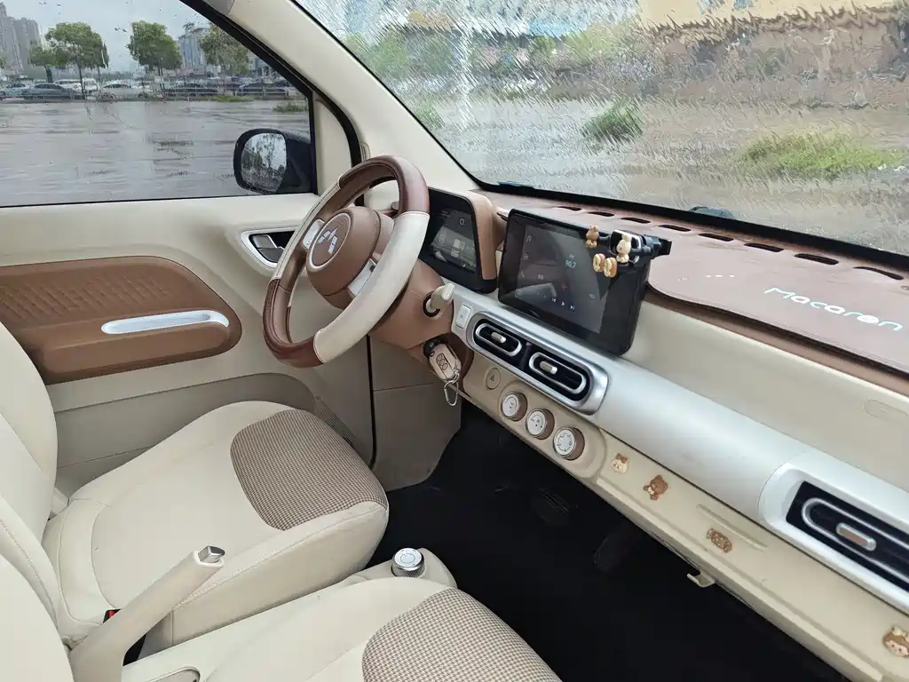 Hongguang MINIEV 2024 Third Generation 215km Advanced Edition