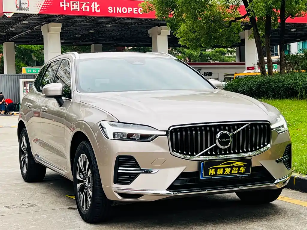 Volvo XC60 2025 B5 AWD Intelligent Comfort Luxury Edition
