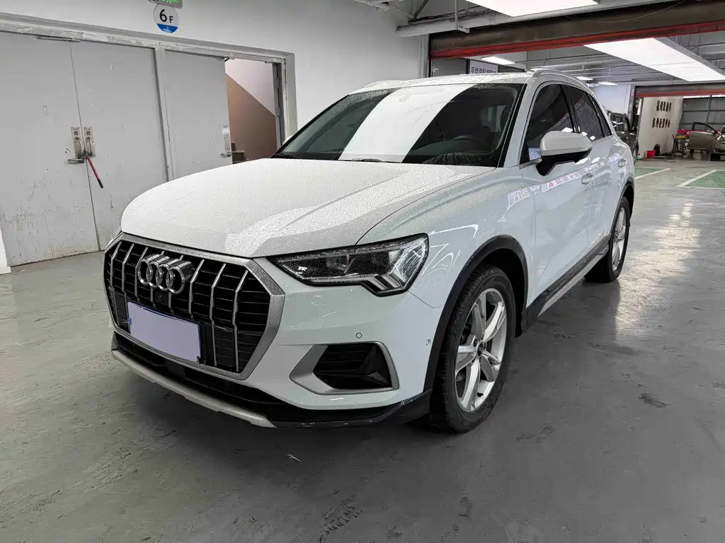 Audi Q3 2022 35 TFSI Fashion Elegant