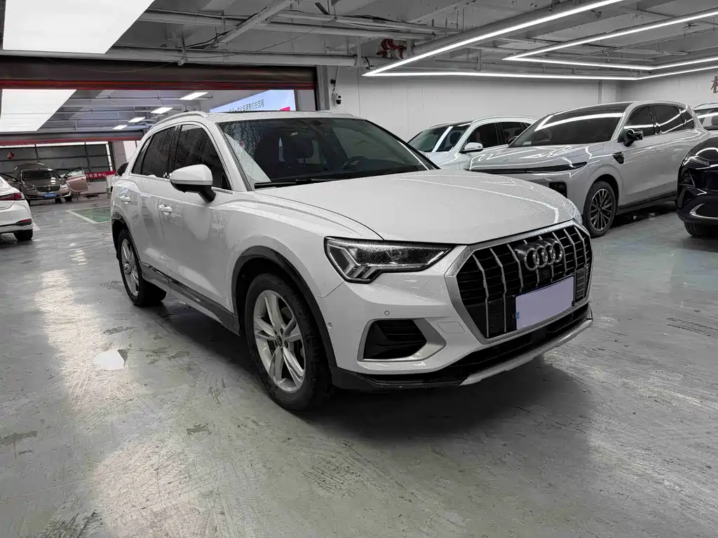 Audi Q3 2022 35 TFSI Fashion Elegant