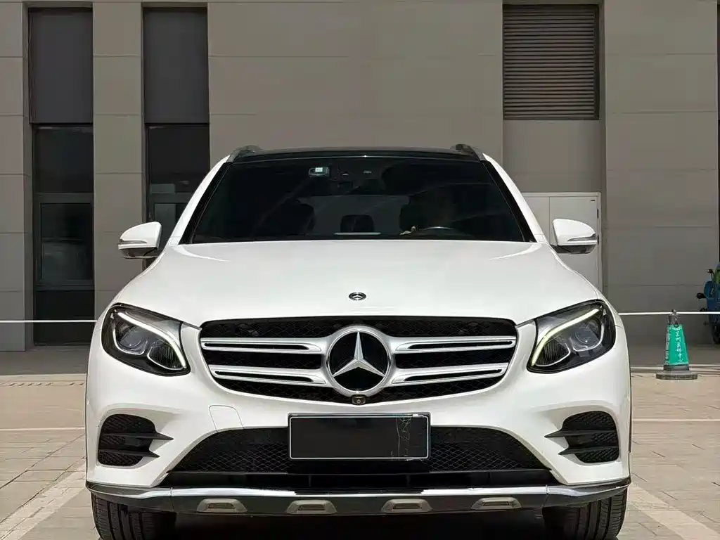 Mercedes-Benz GLC 2017 GLC 260 4MATIC Luxury