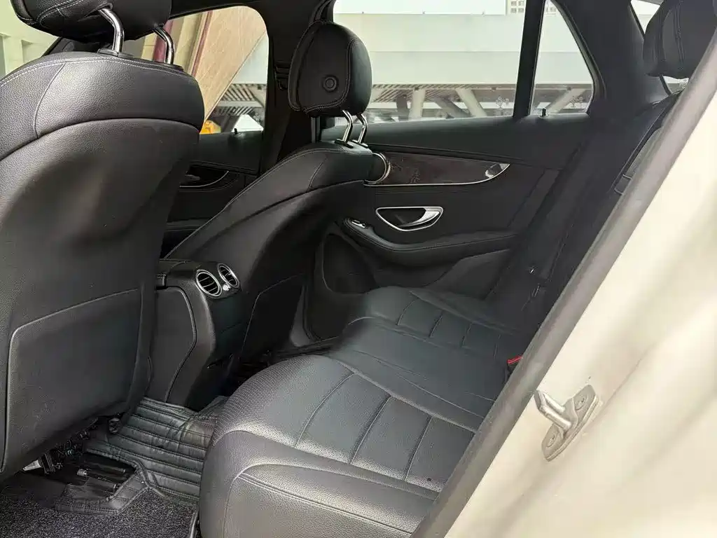 Mercedes-Benz GLC 2017 GLC 260 4MATIC Luxury