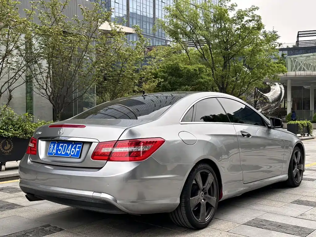 Mercedes-Benz E-Class (Import) 2012 E 200 CGI Coupe