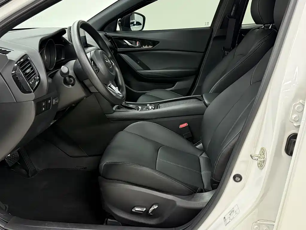 Mazda CX-4 2021 2.0L Automatic 2WD Sky Energy Edition