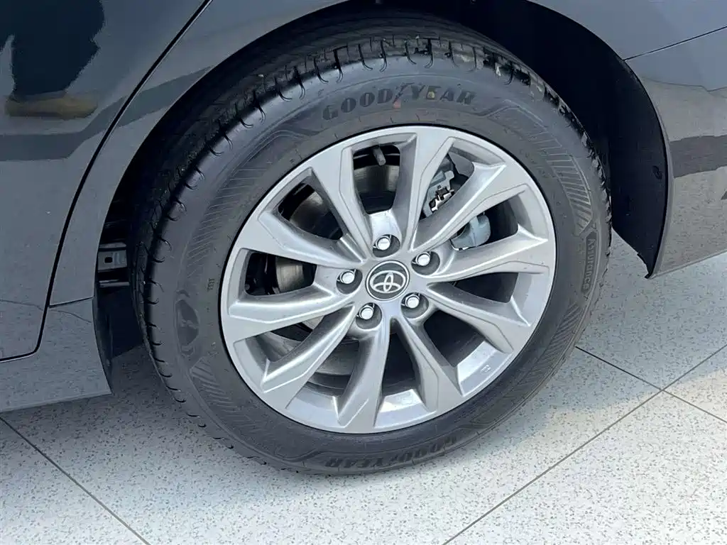 Toyota Avalon 2024 2.0L Entry